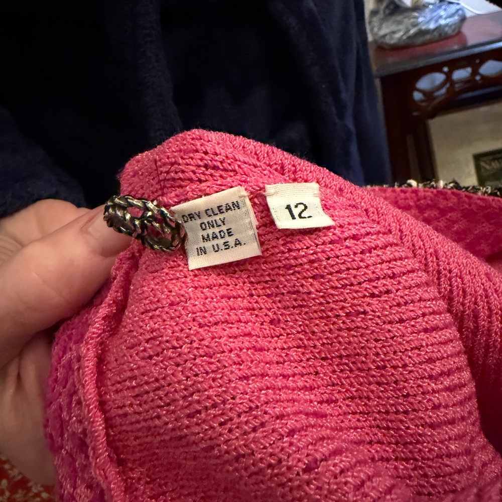 Chic Pink Women's Jacket 2 Piece - Picture 12 of 15